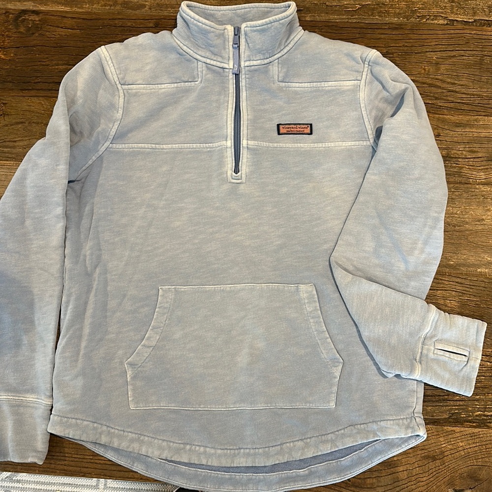 Vineyard Vines 1/4 zip sweatshirt. Blue. Size S.